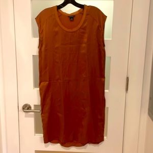 Club Monaco satin dress - M